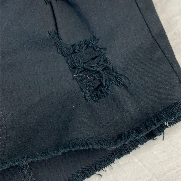 Distressed Raw-hem basic mini denim skirt - Picture 5 of 10